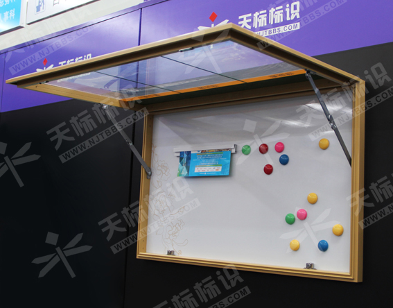 �������԰�61002